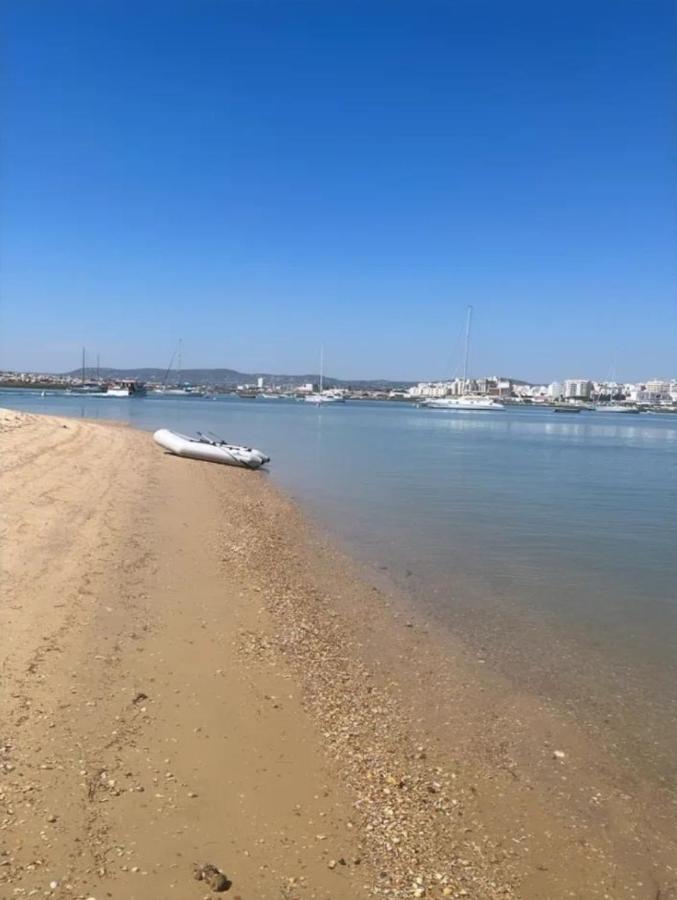 Barco Casa Catamara Sleepandboat Otel FAO Dış mekan fotoğraf